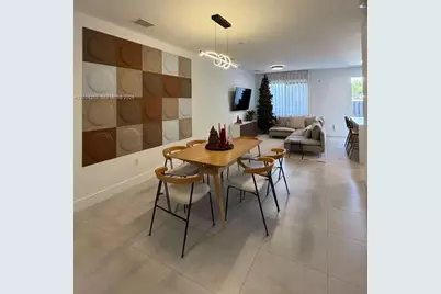 7187 NW 103 Path #7187, Miami, FL 33178 - Photo 3