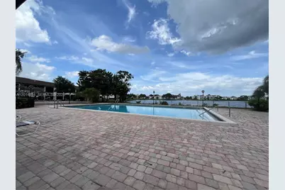 212 Lake Pointe Dr #209, Oakland Park, FL 33309 - Photo 17