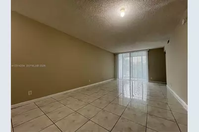 212 Lake Pointe Dr #209, Oakland Park, FL 33309 - Photo 5