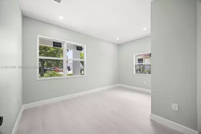 930 34th St, West Palm Beach, FL 33407 - Photo 15