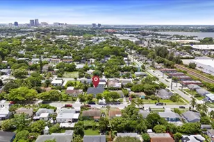 930 34th St, West Palm Beach, FL 33407 - Photo 15