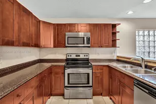 10731 NW 16th Ct, Plantation, FL 33322 - Photo 17