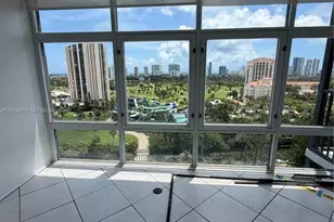 20100 W Country Club Dr, Aventura, FL 33180 - Photo 5