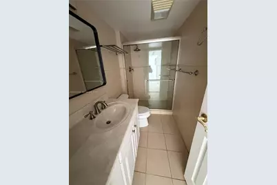 20100 W Country Club Dr #1606, Aventura, FL 33180 - Photo 13