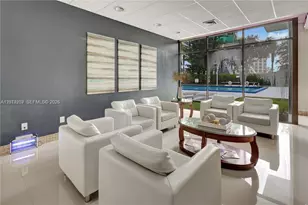 20100 W Country Club Dr, Aventura, FL 33180 - Photo 21