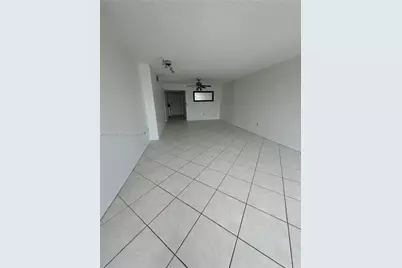 20100 W Country Club Dr #1606, Aventura, FL 33180 - Photo 3