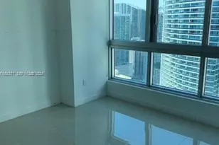 300 S Biscayne Blvd, Miami, FL 33131 - Photo 5