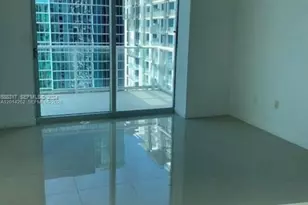300 S Biscayne Blvd, Miami, FL 33131 - Photo 3