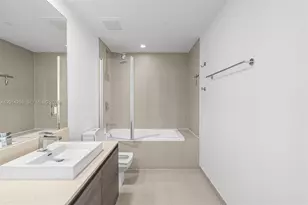1080 Brickell Ave, Miami, FL 33131 - Photo 21