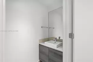 1080 Brickell Ave, Miami, FL 33131 - Photo 19