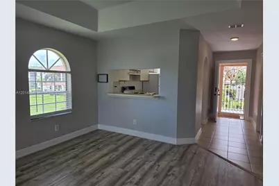 575 Augusta Boulevard #8, Naples, FL 34113 - Photo 7