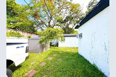 1484 NW 60th St, Miami, FL 33142 - Photo 27