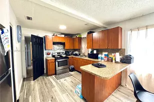 1484 NW 60th St, Miami, FL 33142 - Photo 3