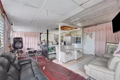 15803 NW 47th Ave, Miami Gardens, FL 33054 - Photo 27