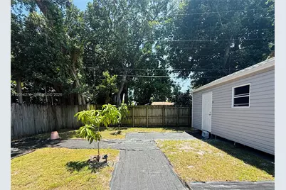 2318 Dewey St, Hollywood, FL 33020 - Photo 23