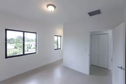 9151 NW 32 Ave, Miami, FL 33147 - Photo 9