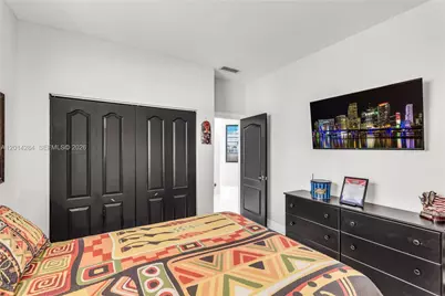 1147 NE 37th Pl, Homestead, FL 33033 - Photo 25