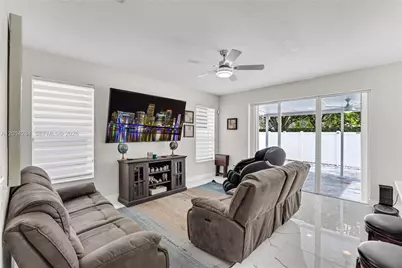 1147 NE 37th Pl, Homestead, FL 33033 - Photo 21