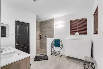 1147 NE 37th Pl, Homestead, FL 33033 - Photo 15