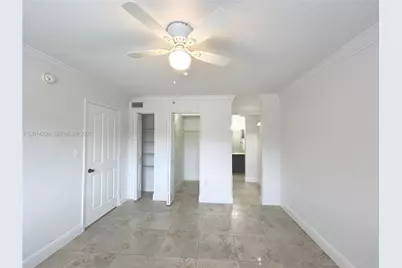 445 SW 11th St #104, Miami, FL 33130 - Photo 5