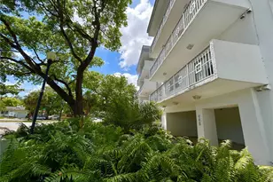 445 SW 11th St, Miami, FL 33130 - Photo 31