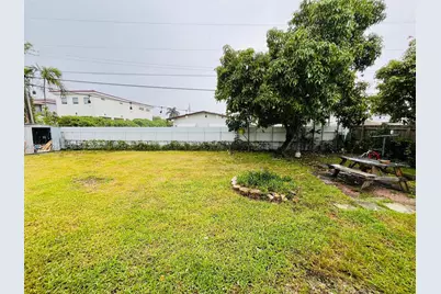 21220 NE 26th Ave #0, Miami, FL 33180 - Photo 15