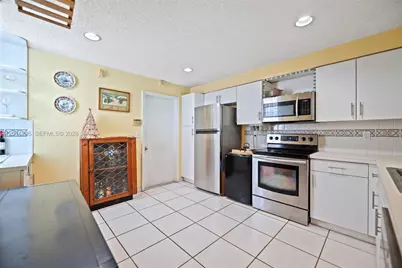 1456 Veracruz Ln #4-5, Weston, FL 33327 - Photo 7
