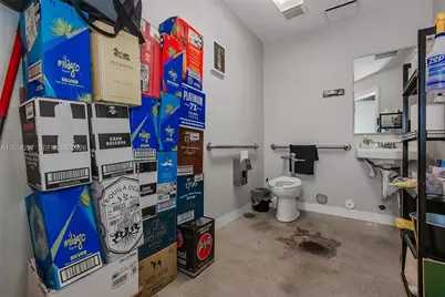 17173 Pines Blvd, Pembroke Pines, FL 33027 - Photo 27