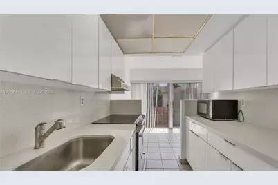9390 W Flagler St #210A, Miami, FL 33174 - Photo 13