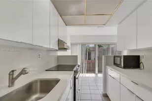 9390 W Flagler St, Miami, FL 33174 - Photo 13