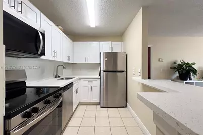 10717 Cleary Blvd #203, Plantation, FL 33324 - Photo 5