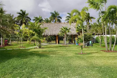 13231 SW 220 St, Miami, FL 33170 - Photo 9