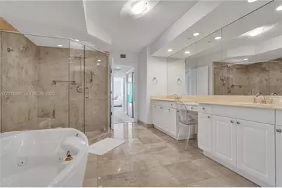 20201 E Country Club Dr #1408, Aventura, FL 33180 - Photo 65