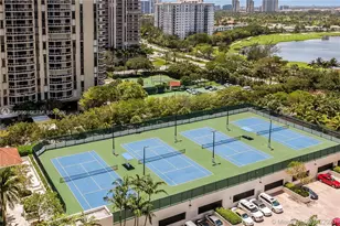 20201 E Country Club Dr, Aventura, FL 33180 - Photo 7