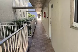 10090 NW 80th Ct, Hialeah Gardens, FL 33016 - Photo 5