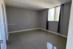 10090 NW 80th Ct, Hialeah Gardens, FL 33016 - Photo 11