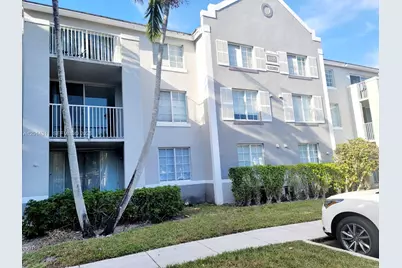 11155 SW 5th Pl #203, Pembroke Pines, FL 33025 - Photo 1