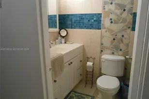 5401 Collins Ave, Miami Beach, FL 33140 - Photo 11