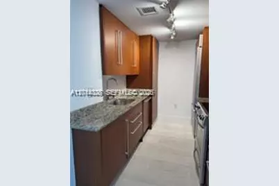 10275 Collins Ave #1435, Bal Harbour, FL 33154 - Photo 5