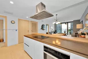 1000 Brickell Plaza, Miami, FL 33131 - Photo 11