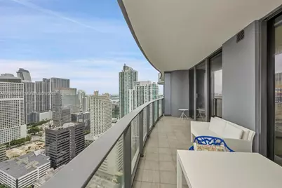 1000 Brickell Plz #3914, Miami, FL 33131 - Photo 17