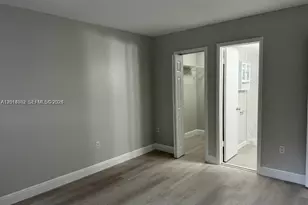 8185 NW 7th St, Miami, FL 33126 - Photo 9