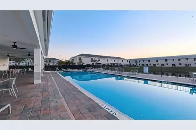 1232 NE 5th Ct #1232, Florida City, FL 33034 - Photo 3