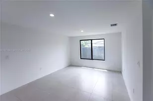 9155 NW 32nd Ave, Miami, FL 33147 - Photo 5