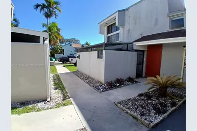 15820 SW 91st Ct #C, Palmetto Bay, FL 33157 - Photo 3