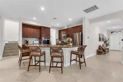 8915 W Watercrest Cir W, Parkland, FL 33076 - Photo 3
