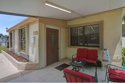 1379 NE 177th St, North Miami Beach, FL 33162 - Photo 5