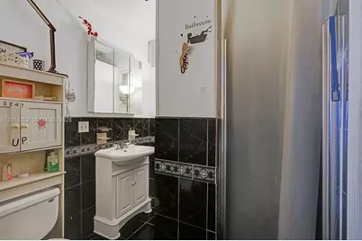 1379 NE 177th St, North Miami Beach, FL 33162 - Photo 21