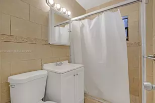1379 NE 177th St, North Miami Beach, FL 33162 - Photo 11