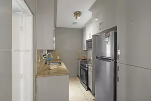 1379 NE 177th St, North Miami Beach, FL 33162 - Photo 7